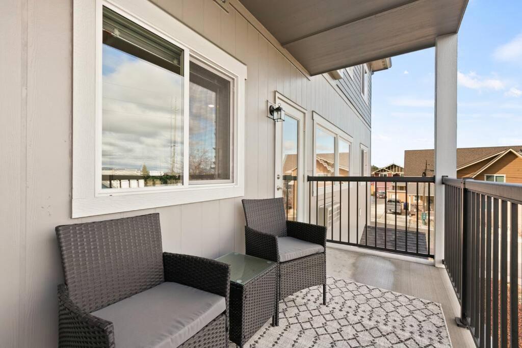 Brand New 2 Bd 2 Bth Near Dt And Perry District Apartman Spokane Kültér fotó