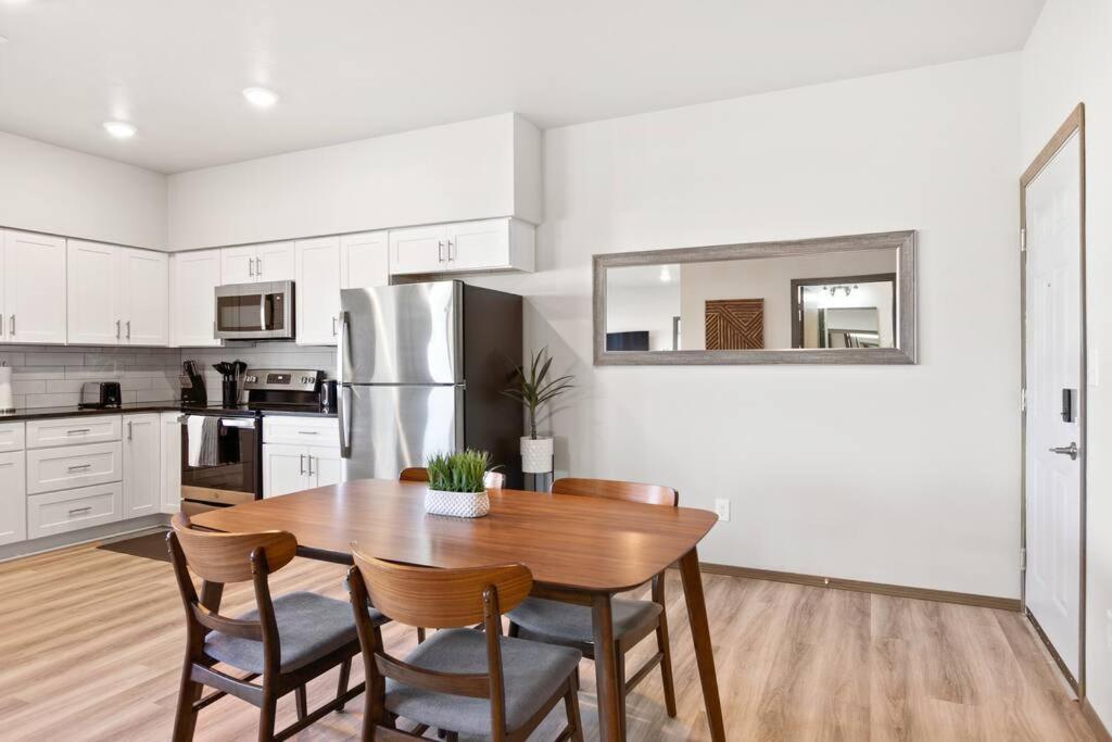 Brand New 2 Bd 2 Bth Near Dt And Perry District Apartman Spokane Kültér fotó