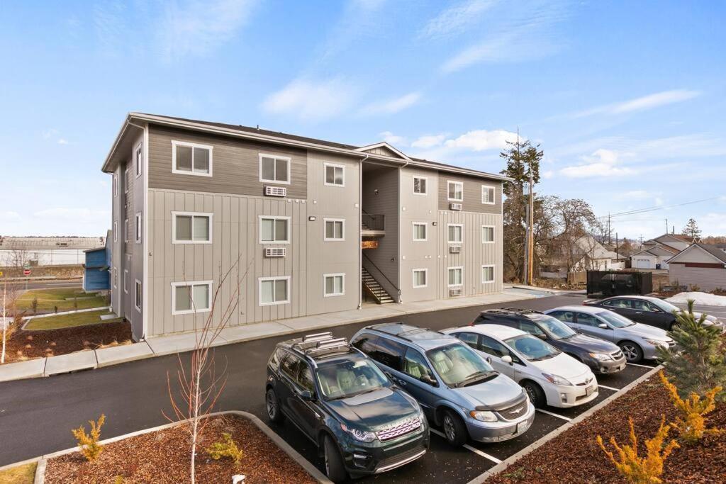 Brand New 2 Bd 2 Bth Near Dt And Perry District Apartman Spokane Kültér fotó